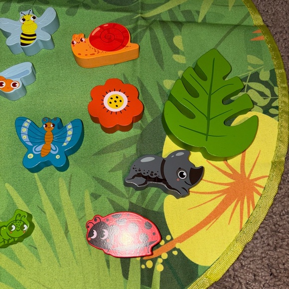 🆕 Play Mat Insect-Themed - Picture 3 of 5